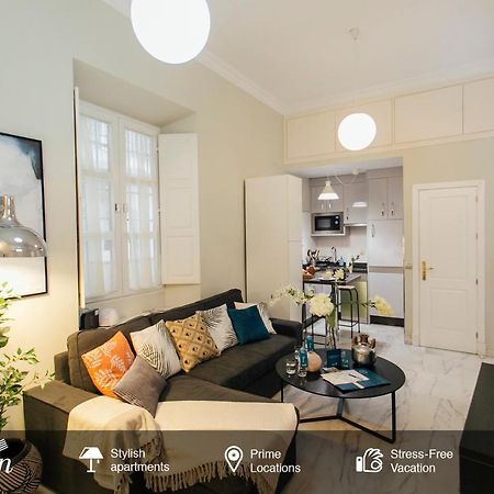 Comfortable Duplex- 1Bd 2Bth- Dean Miranda เซบีญา ภายนอก รูปภาพ