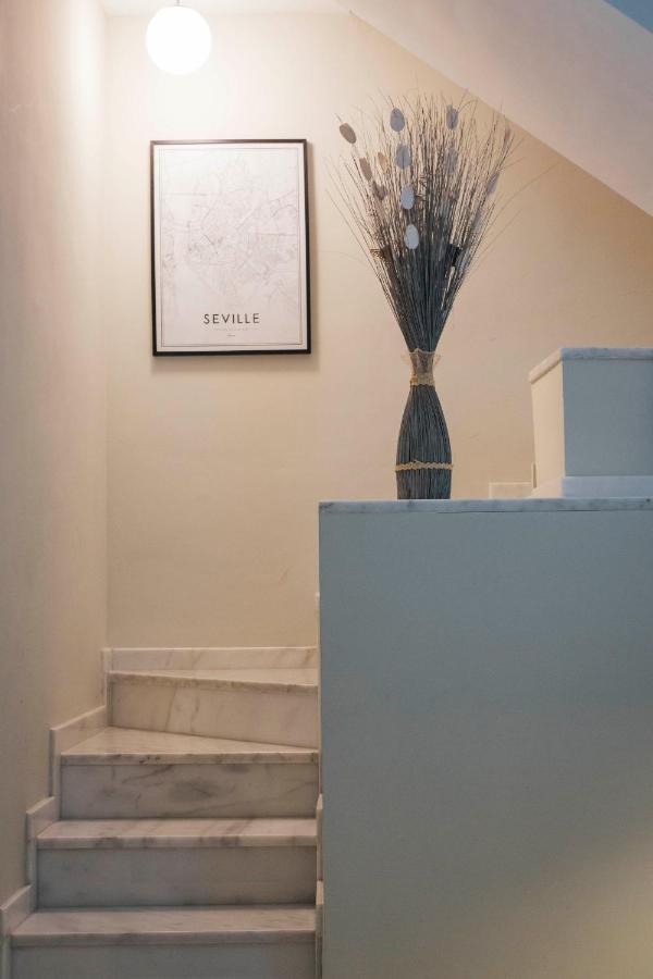 Comfortable Duplex- 1Bd 2Bth- Dean Miranda เซบีญา ภายนอก รูปภาพ